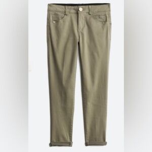 Democracy Ab Solution Capri Skinny Jeans